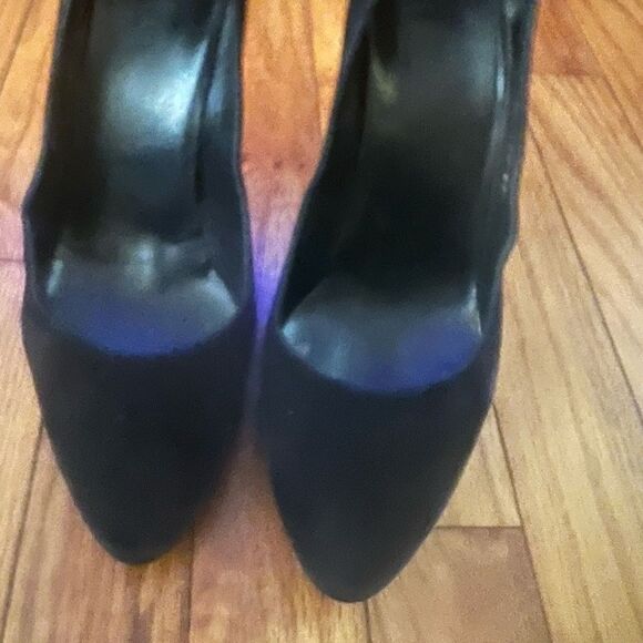 Gucci Bamboo Accent Black Suede Heels - Picture 6 of 12